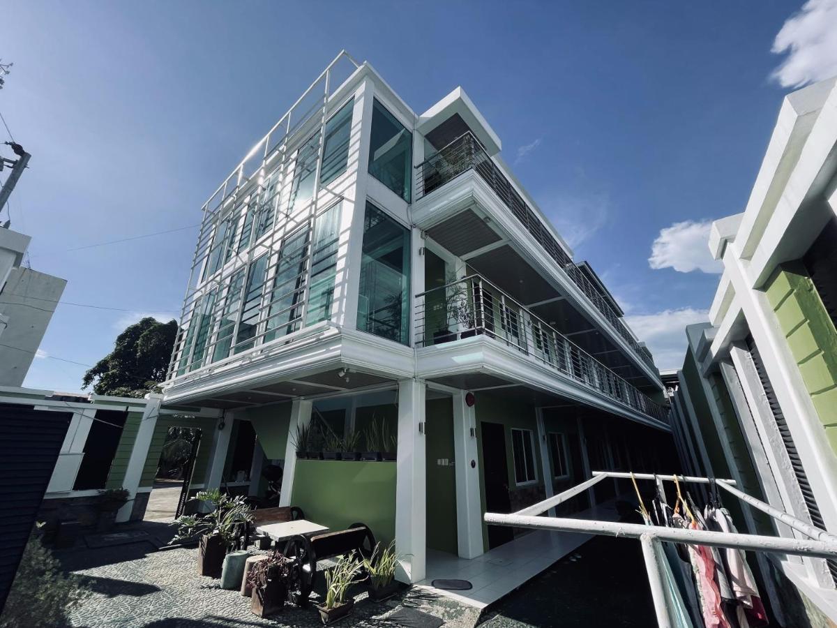 Delta Star Manor Hotel Naga  Exterior photo